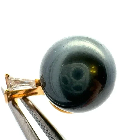 Vtg Jacks Handicrafts (Jacks of Fiji) 18K Ylw Gold Black Pearl Diamond Earrings